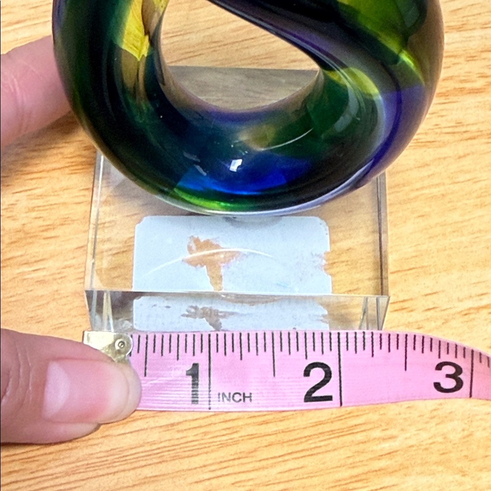 Elegant Twisting Glass Sculpture in Blue and Green - Picture 10 of 17